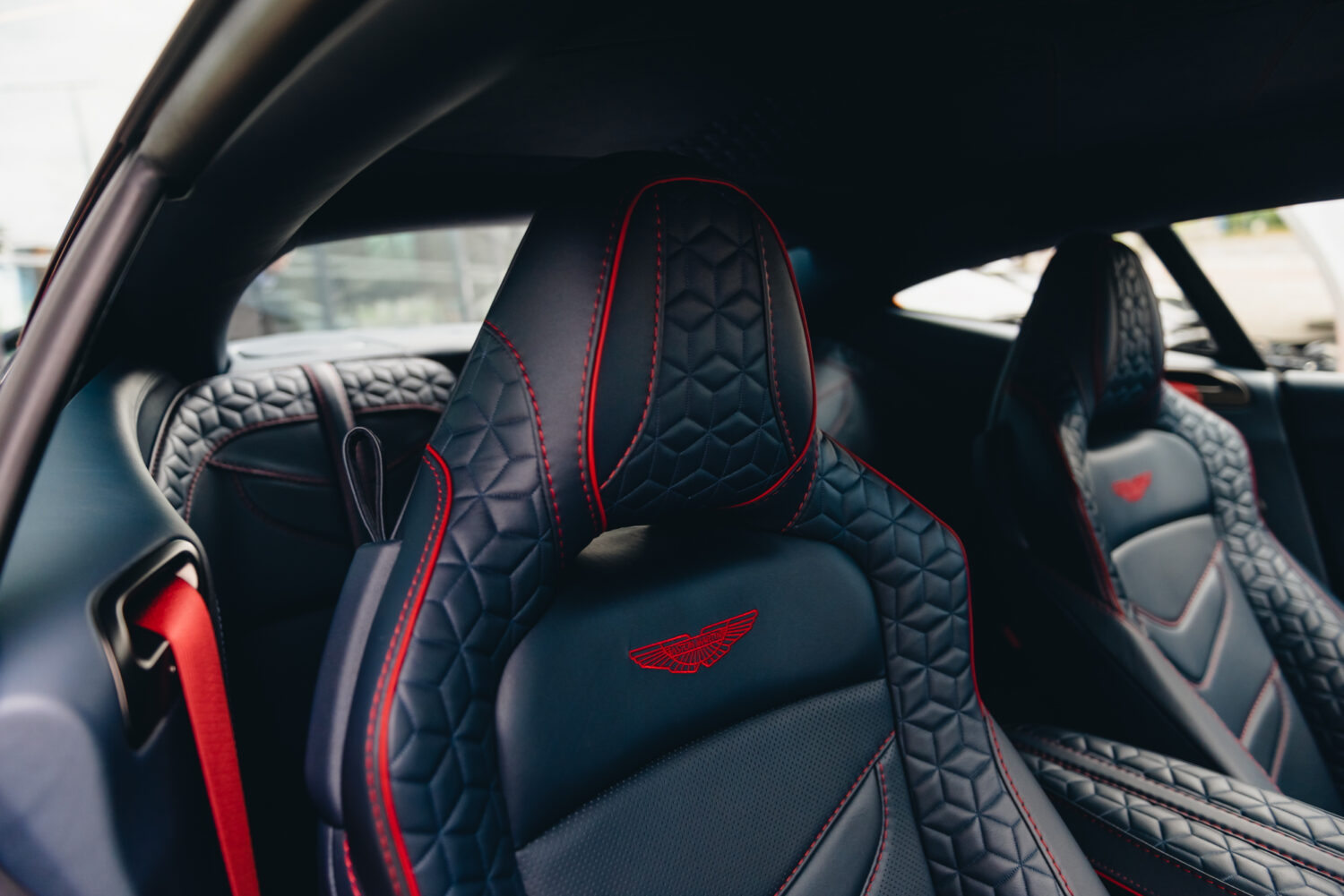 Aston Martin Vilnius atidarymas