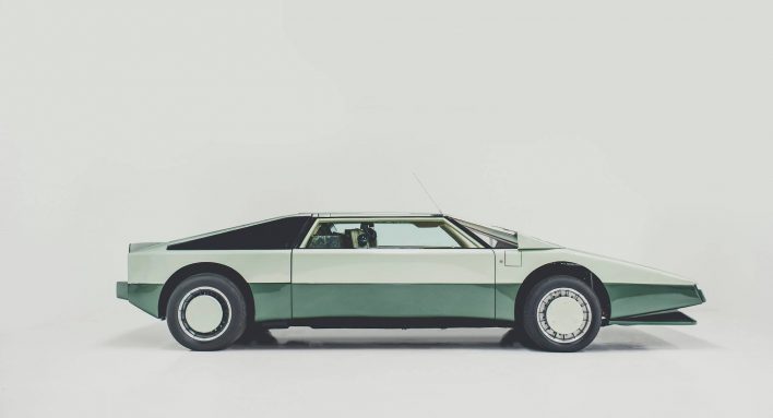 „Aston Martin Bulldog“ – radikaliai užkonservuotas greičio rekordas