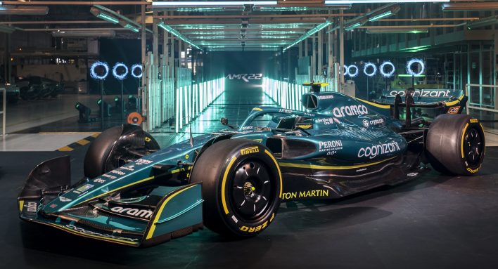 „Aston Martin“ atskleidė, kaip atrodys jų F1 bolidas 2022 metų sezone