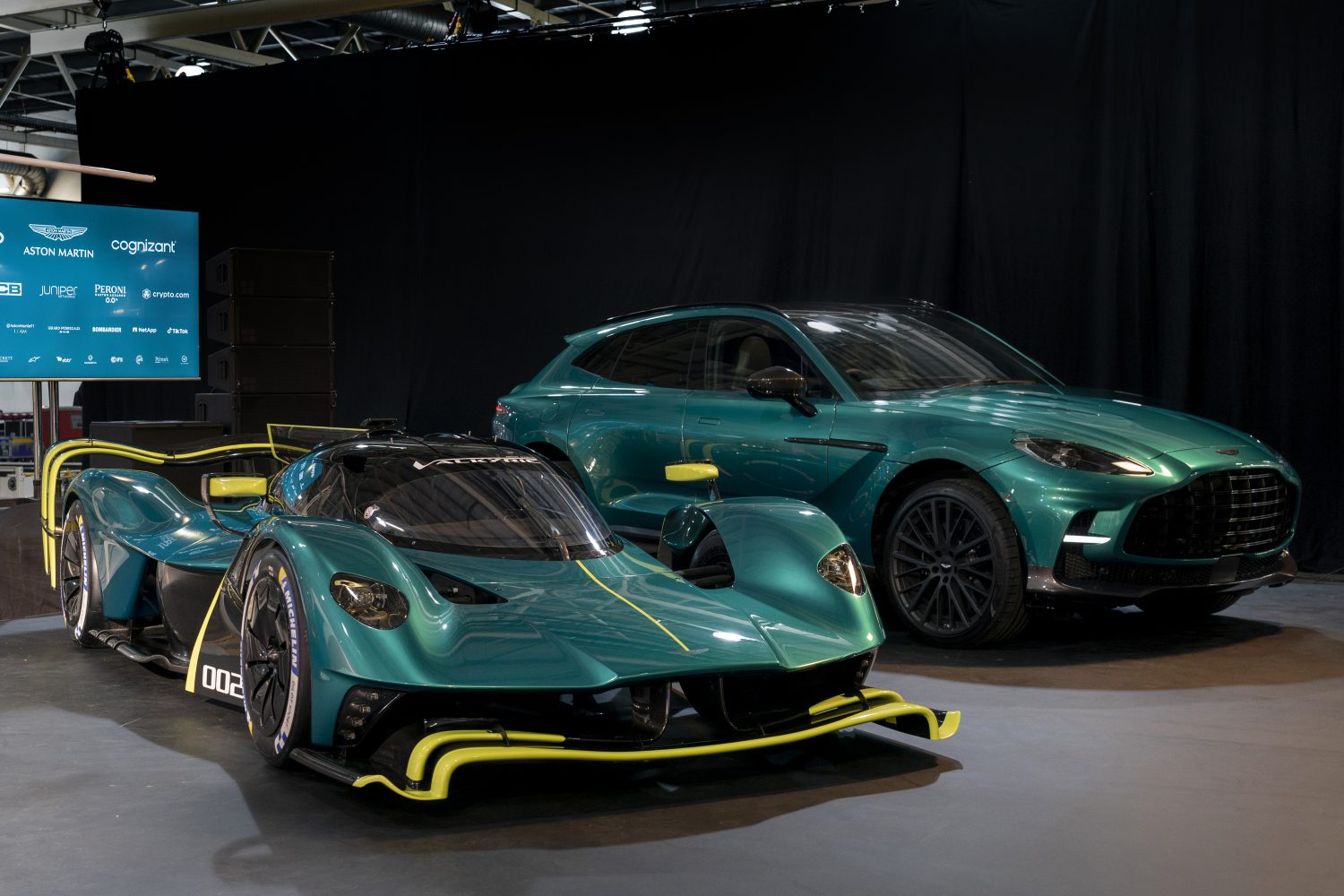 Aston Martin AMR22_07