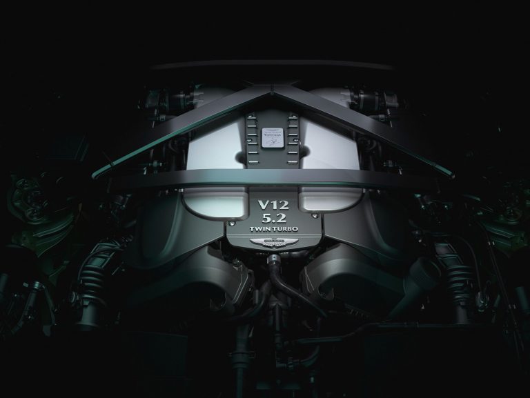 JPG Medium-V12 Vantage Renders - Digital - 4x3 - High Res-12