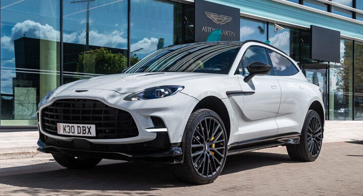 „Aston Martin“ dirbantis lietuvis: apie prestižinį darbą ir kas labiausiai žavi automobilių pirkėjus