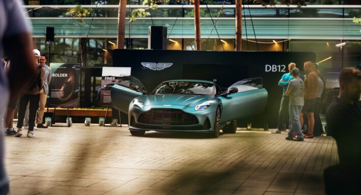 „Aston Martin DB12“ premjera Lietuvoje: grožis ir greitis slepiasi tose pačiose detalėse