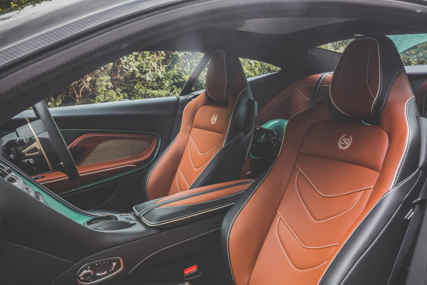 Aston_Martin_DBS_59_Edition