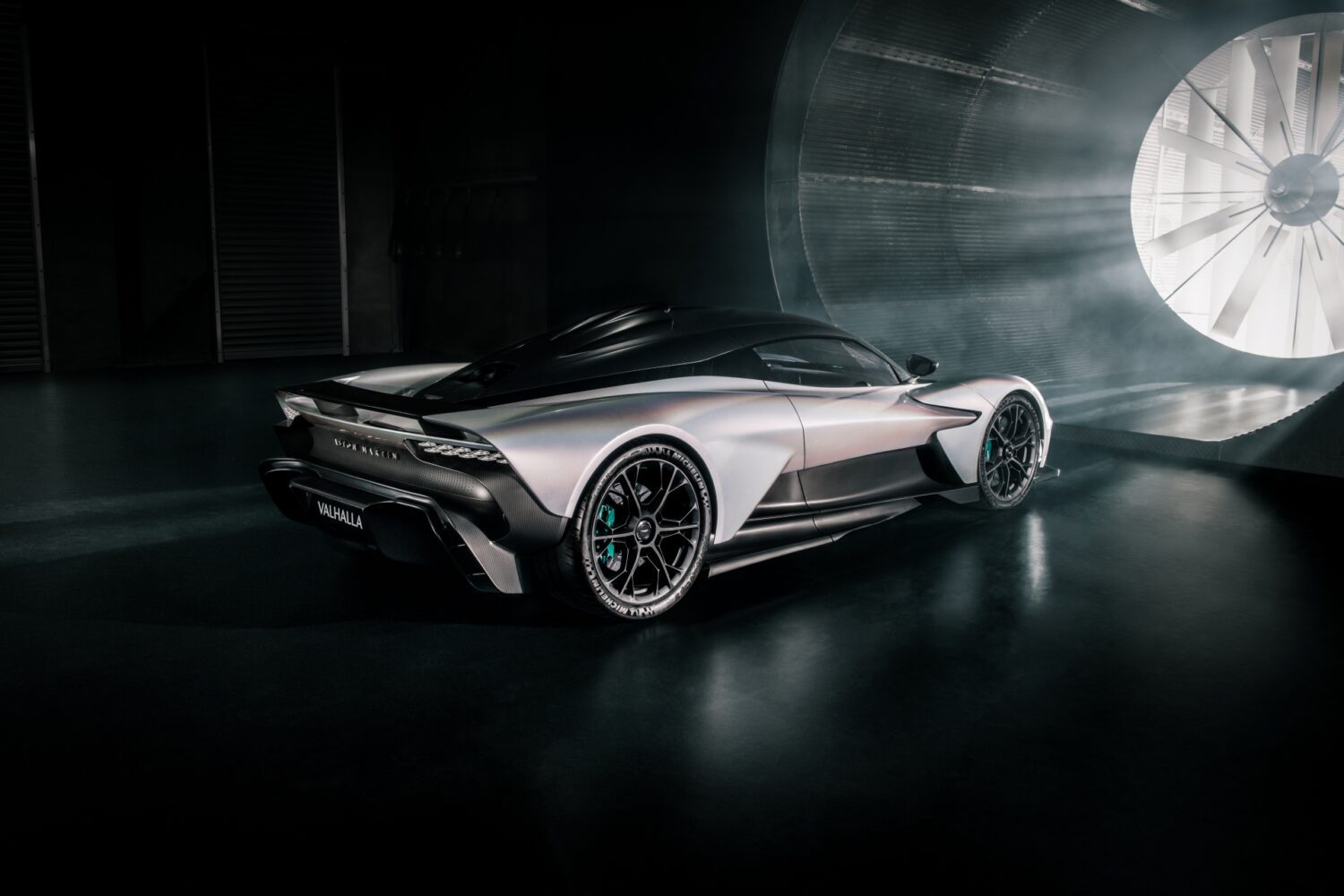 Aston_Martin_Valhalla_05